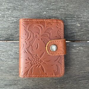 Portland Leather Mini Bi-Fold Wallet